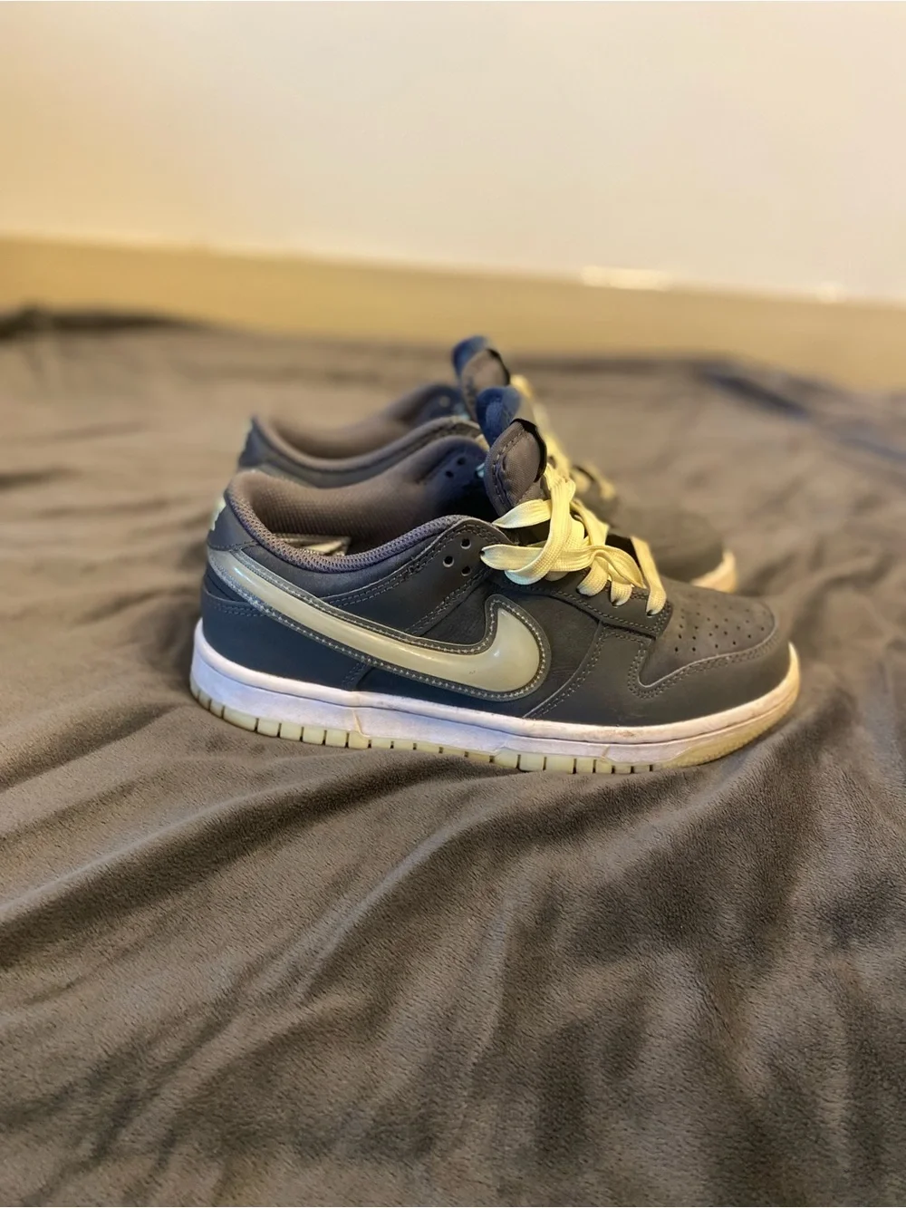 Nike Kids Low-Top Sneakers in Iron Grey and Cool Lime